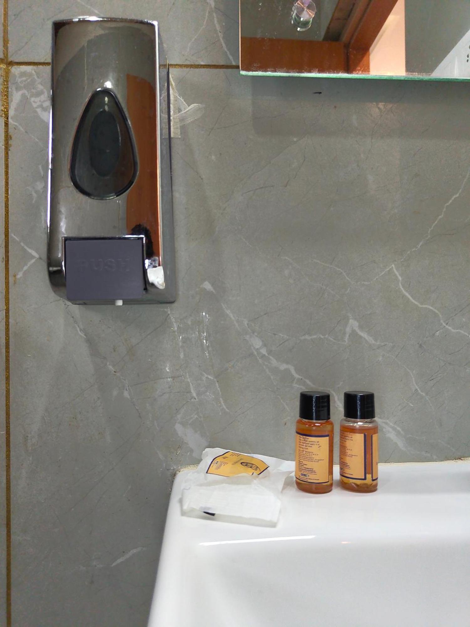 Hotel Grg Shree Gajanana Near Sea Beach 4*