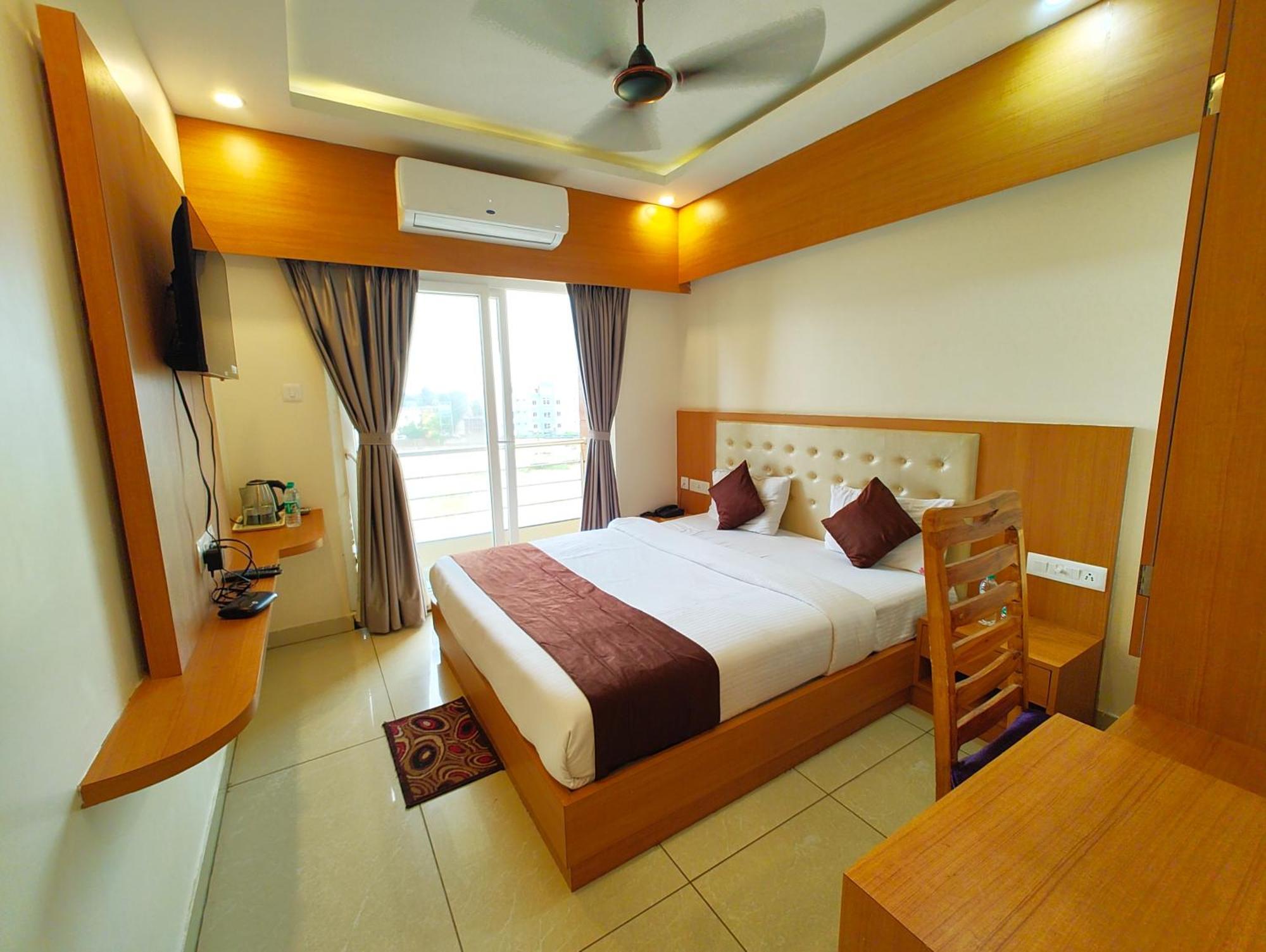 Hotel Grg Shree Gajanana Near Sea Beach 4*