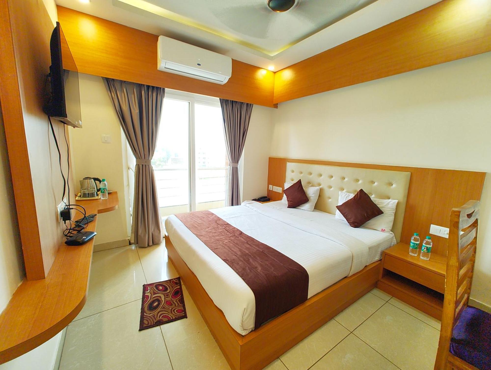 Grg Shree Gajanana Near Sea Beach Hotel