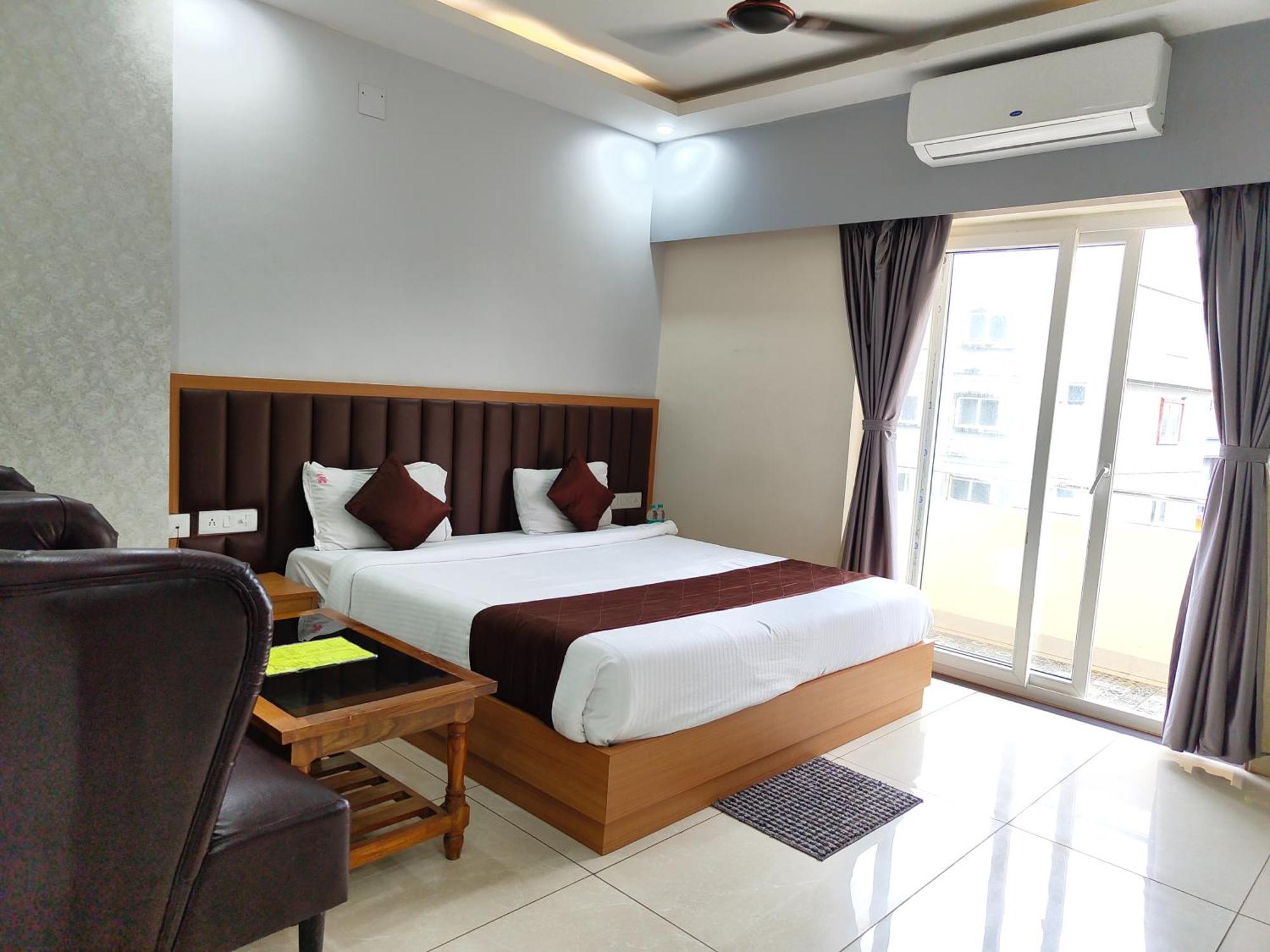 Grg Shree Gajanana Near Sea Beach Hotel