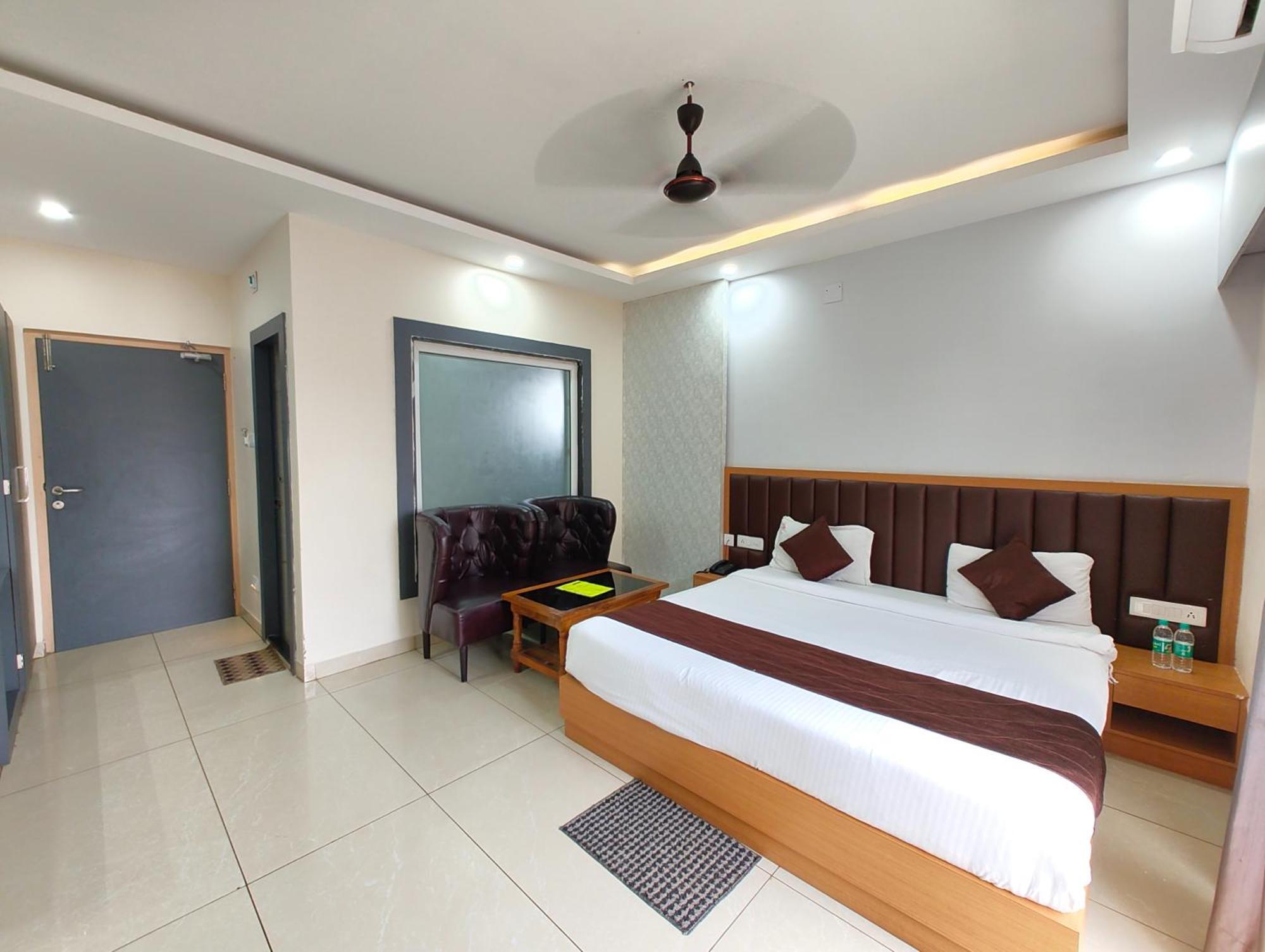 Hotel Grg Shree Gajanana Near Sea Beach 4*