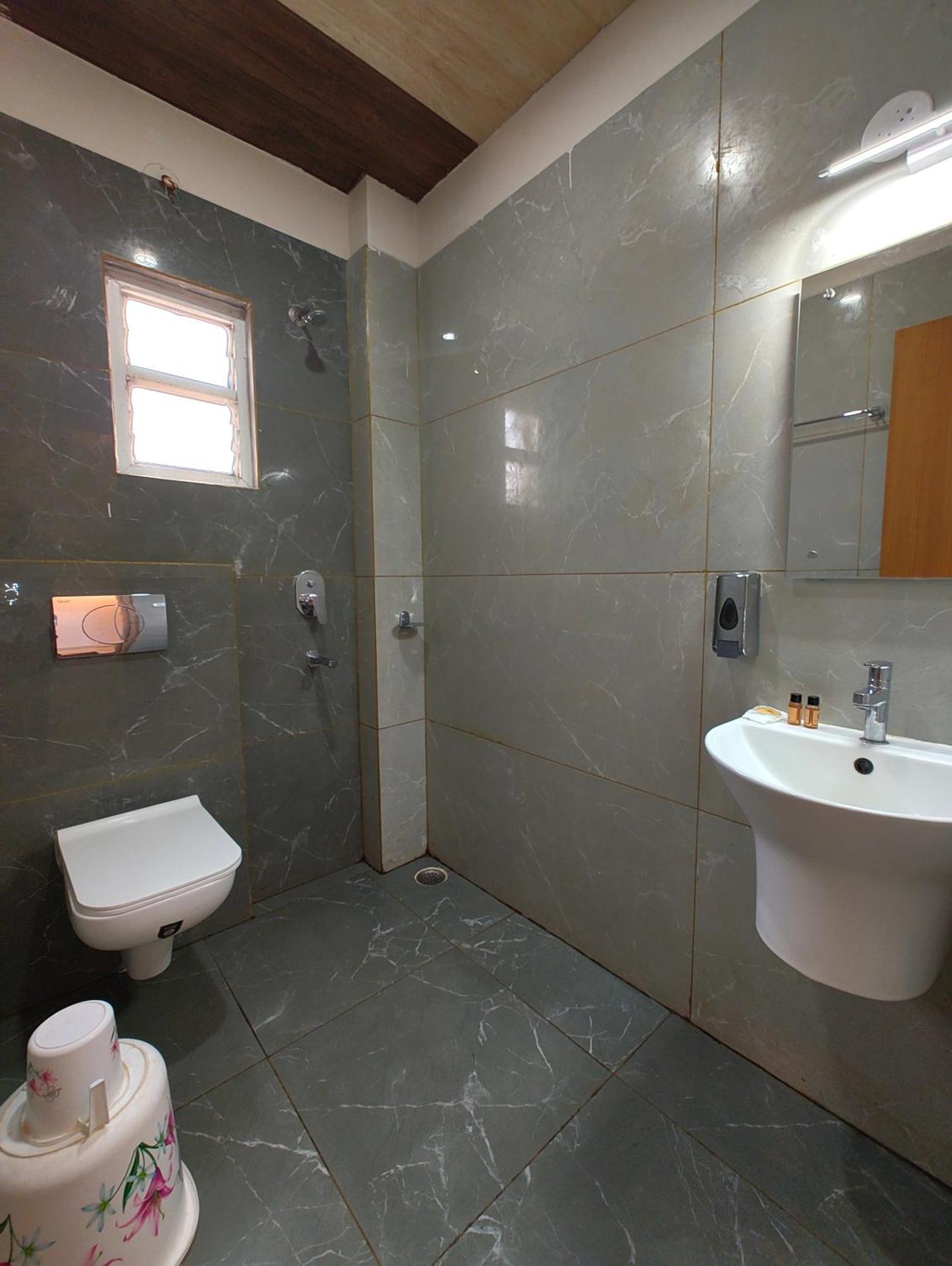 Hotel Grg Shree Gajanana Near Sea Beach Puri